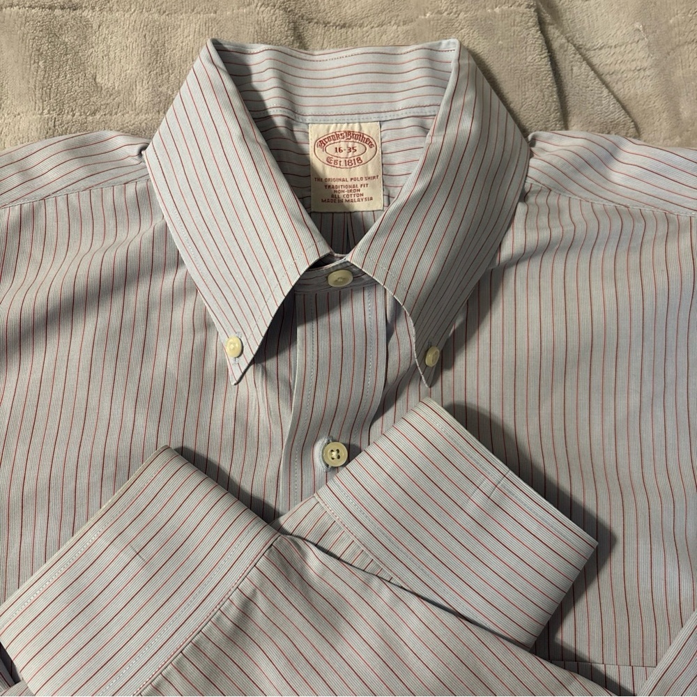 Brooks Brothers Men’s Button Down Dress Shirt Size 16-35 Blue/Red Stripe Cotton